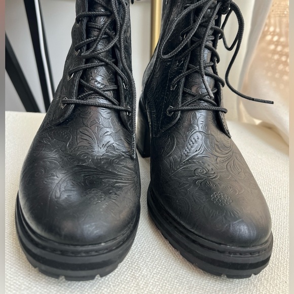 Timberland Sienna Embossed Boot Leather Lug Sole Side-Zip Whimsigoth Black 7.5 - Picture 10 of 14